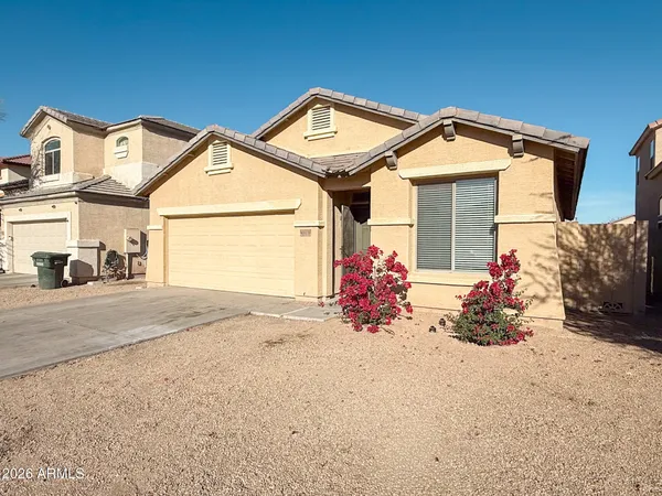 $2,250 | 6919 South 37th Glen, Phoenix, AZ 85041