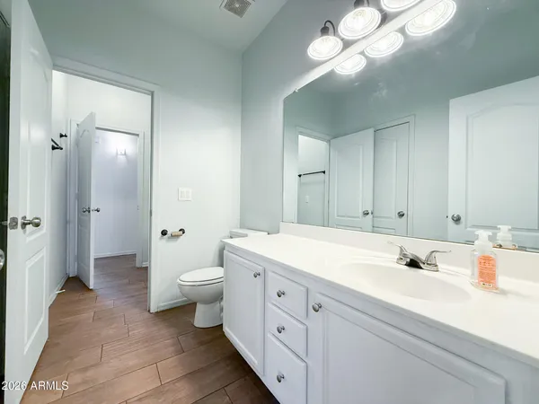 $2,250 | 6919 South 37th Glen, Phoenix, AZ 85041
