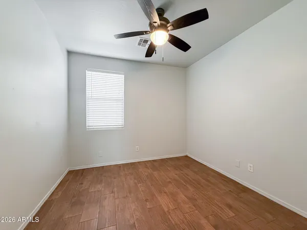 $2,250 | 6919 South 37th Glen, Phoenix, AZ 85041