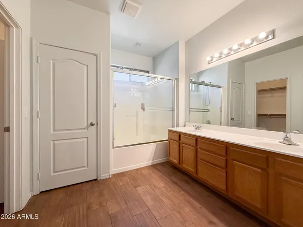 $2,250 | 6919 South 37th Glen, Phoenix, AZ 85041