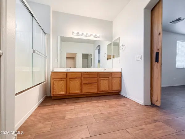 $2,195 | 6919 South 37th Glen, Phoenix, AZ 85041