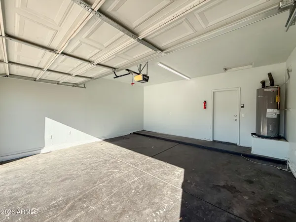 $2,250 | 6919 South 37th Glen, Phoenix, AZ 85041