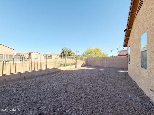 $2,250 | 6919 South 37th Glen, Phoenix, AZ 85041