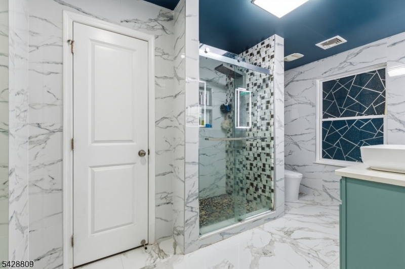 302 Rotando Way Morris Plains, NJ 07950 - Photo 17 of 22