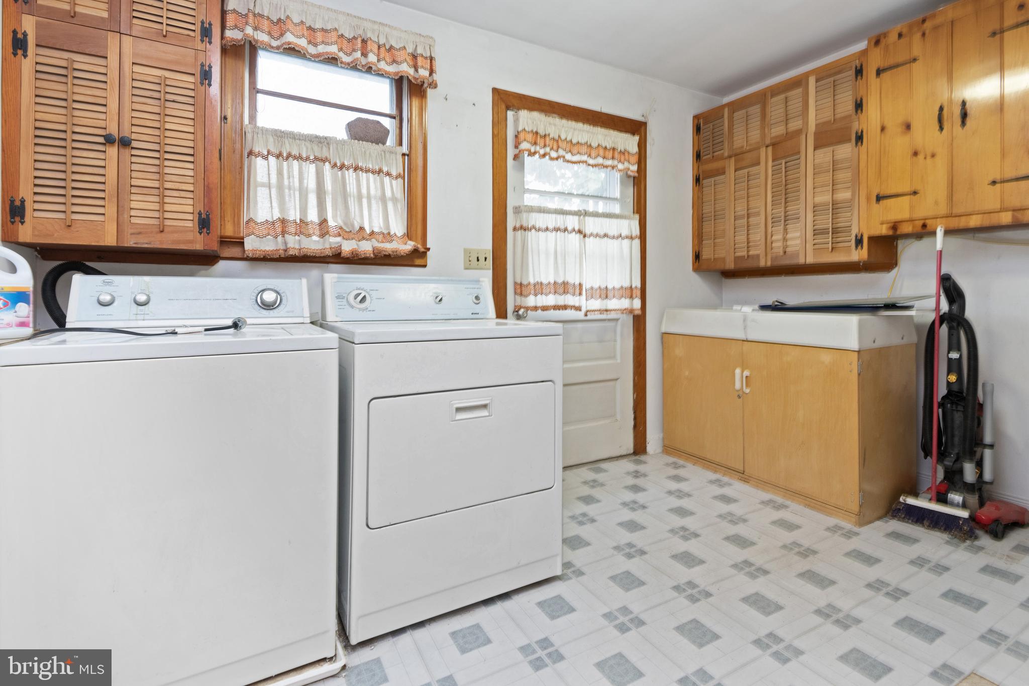 4092 A Rock Hall Road Point of Rocks, MD 21777 - Photo 22 of 26 Laundry