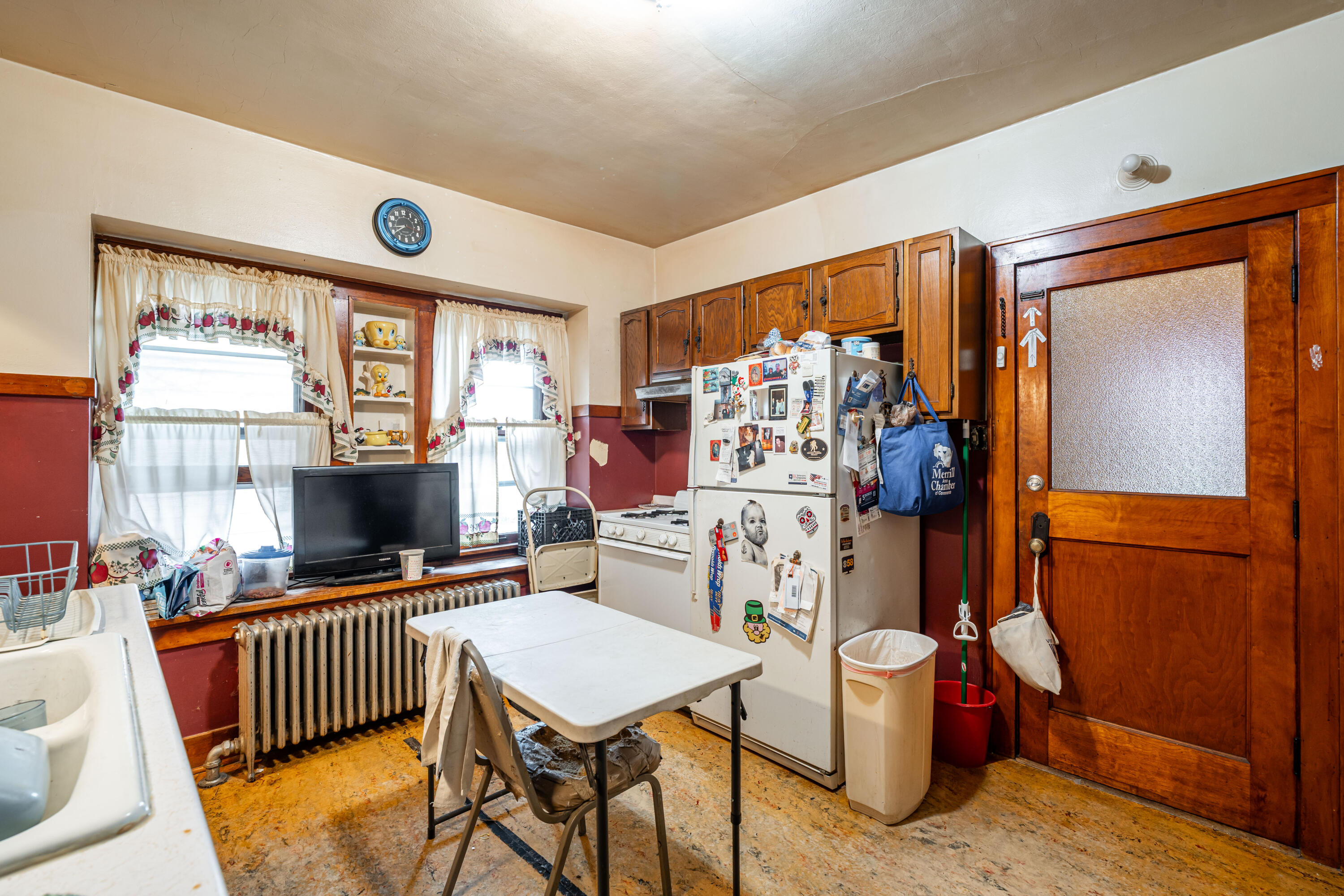 2139 North 48th Street, Unit 2141 Milwaukee, WI 53208 - Photo 9 of 34 First Floor Kitchen