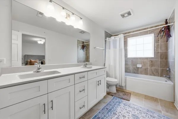 $339,500 | 1010 Regent Drive, Matteson, IL 60443