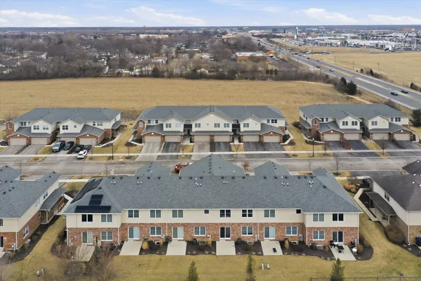 $339,500 | 1010 Regent Drive, Matteson, IL 60443