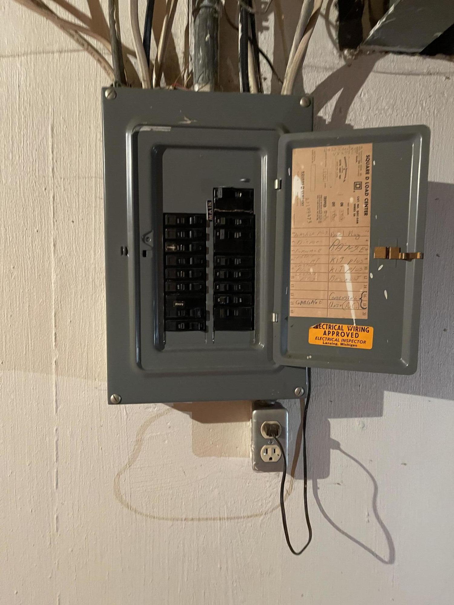 3034 Sunderland Road Lansing, MI 48911 - Photo 13 of 20 electrical pan
