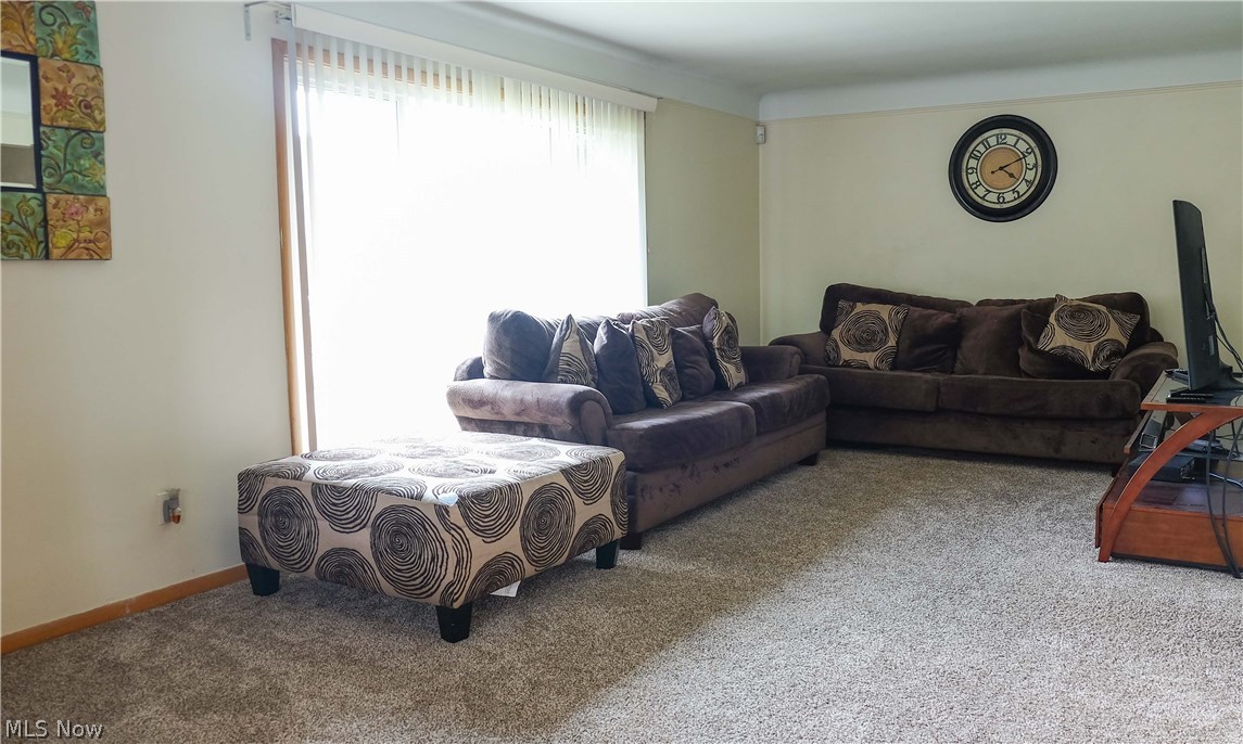 14309 Wheeler Road Maple Heights, OH 44137 - Photo 8 of 26