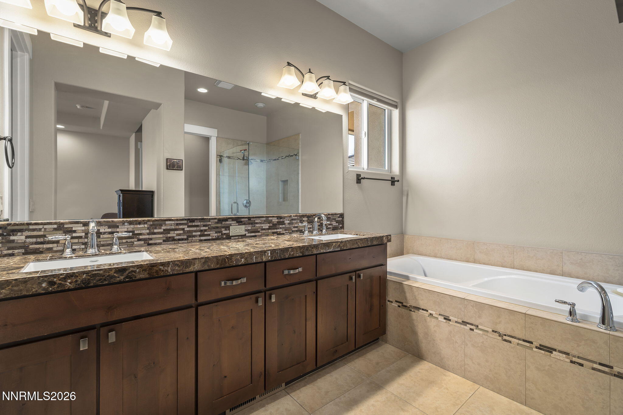 3640 Aspen Hollow Reno, NV 89511 - Photo 21 of 56 26-web-or-mls-_DSC6900