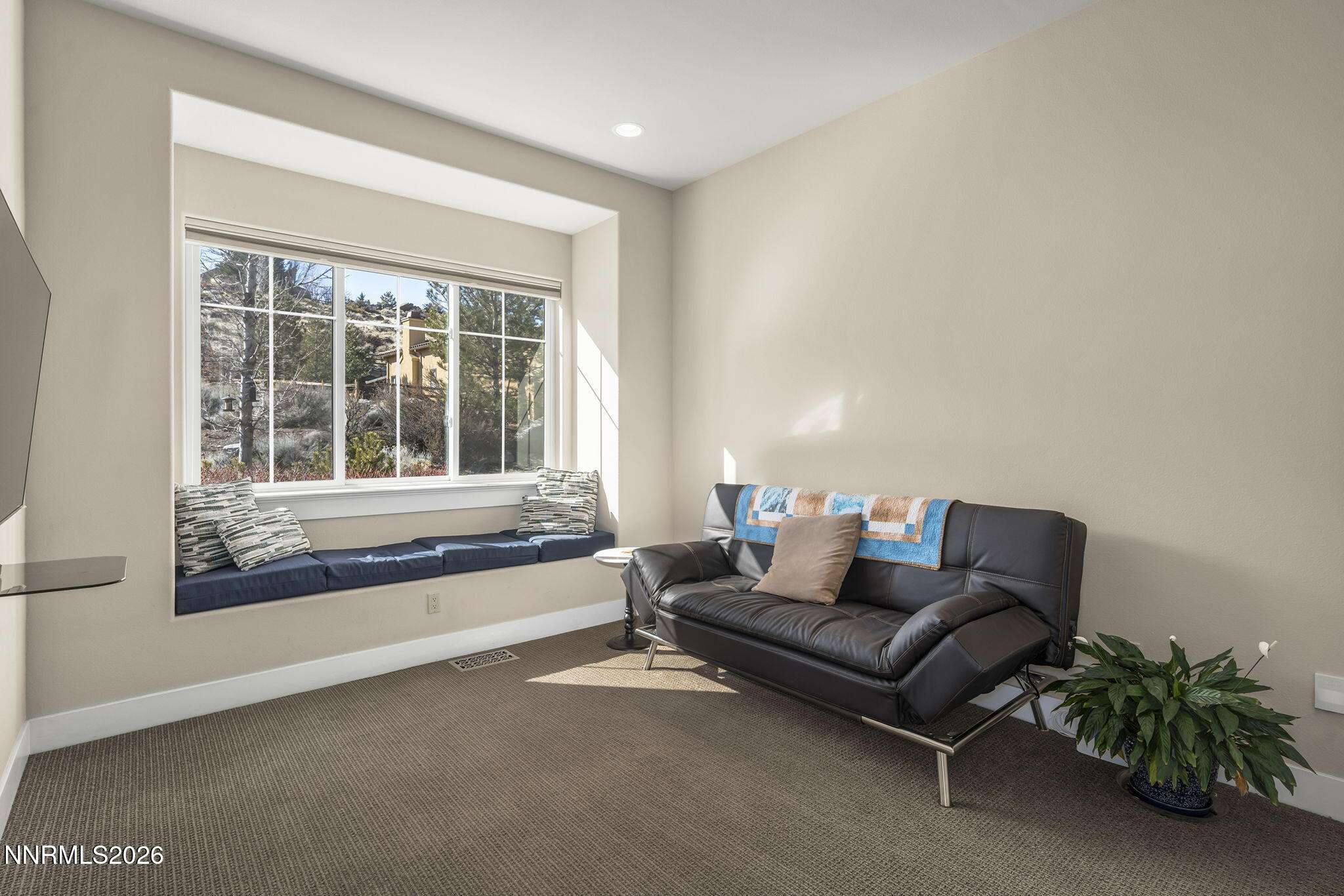 3640 Aspen Hollow Reno, NV 89511 - Photo 24 of 56 29-web-or-mls-_DSC6870