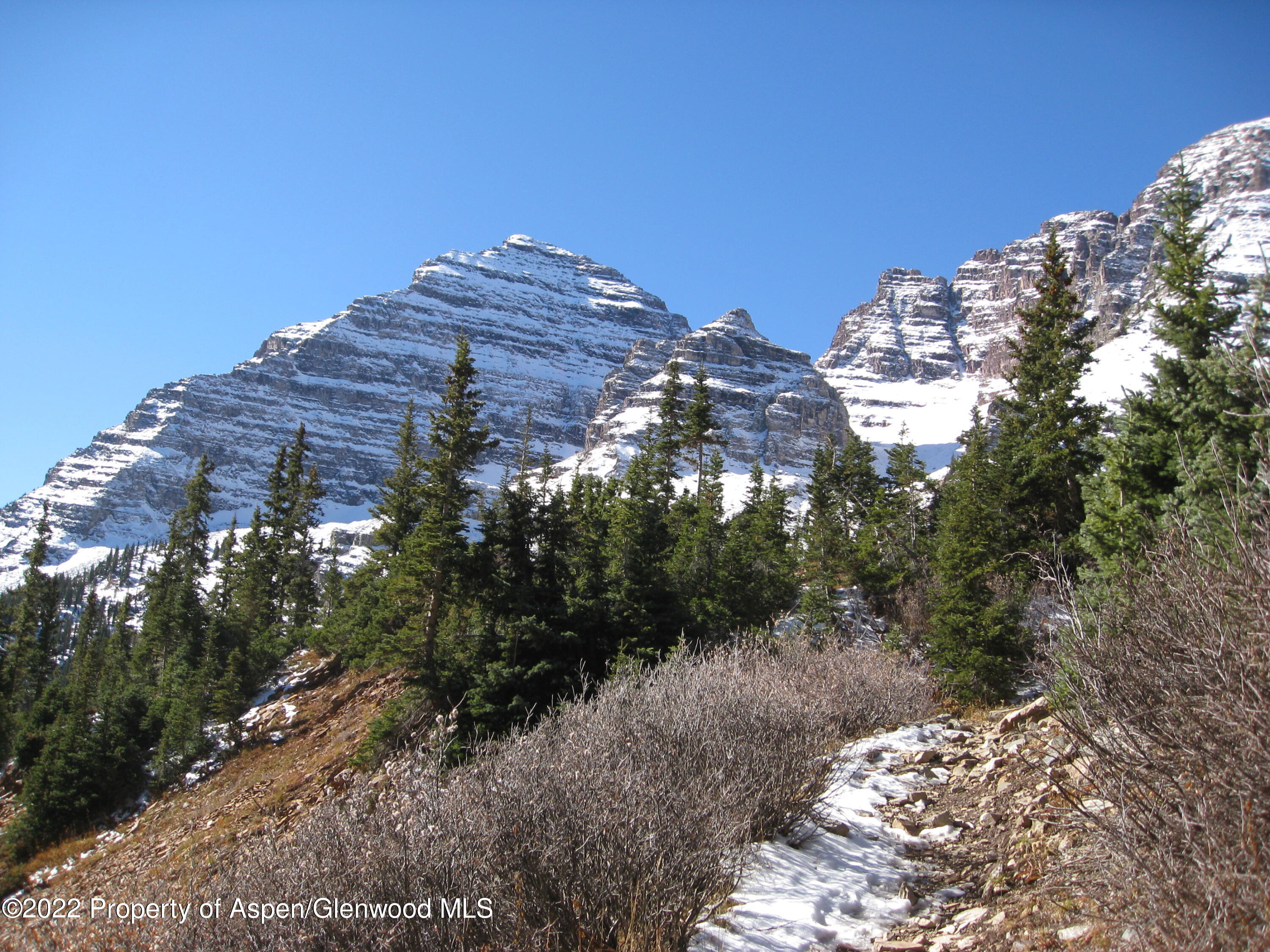 197 Prospector Road, Unit 22029 Aspen, CO 81611 - Photo 13 of 21 Maroon Bells 3264x2448