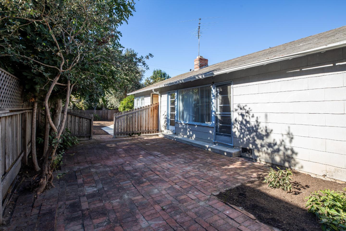 785 Partridge Avenue Menlo Park, CA 94025 - Photo 2 of 13