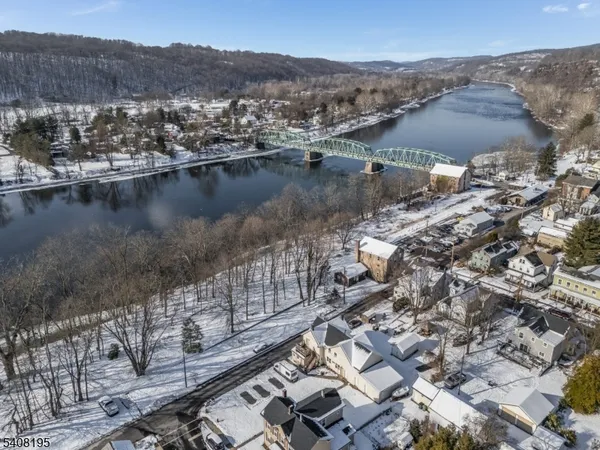 $650,000 | 10 Green Street, Milford, NJ 08848