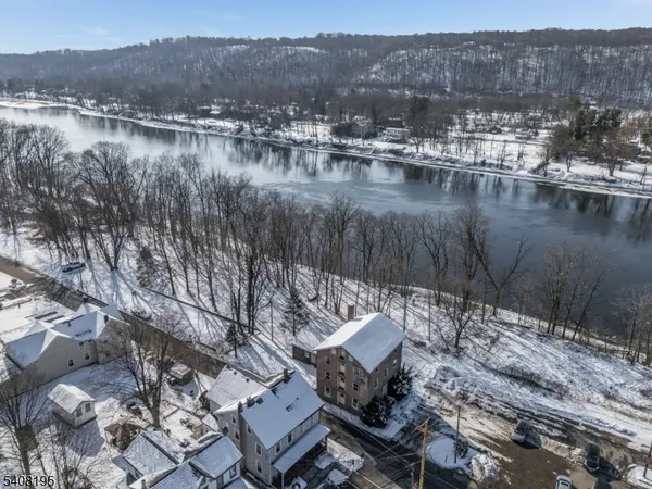 $650,000 | 10 Green Street, Milford, NJ 08848