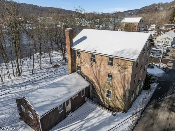 $650,000 | 10 Green Street, Milford, NJ 08848