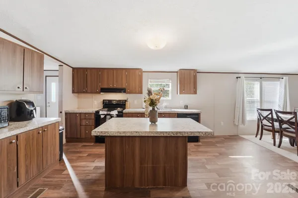 $425,000 | 215 Jim Patterson Road, Kings Mountain, NC 28086