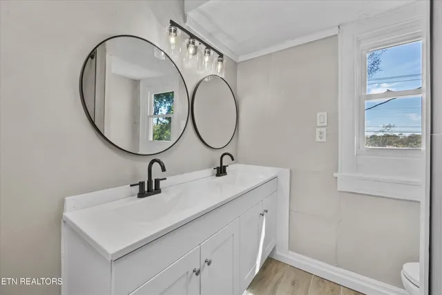 $335,000 | 3034 East 5th Avenue, Knoxville, TN 37914