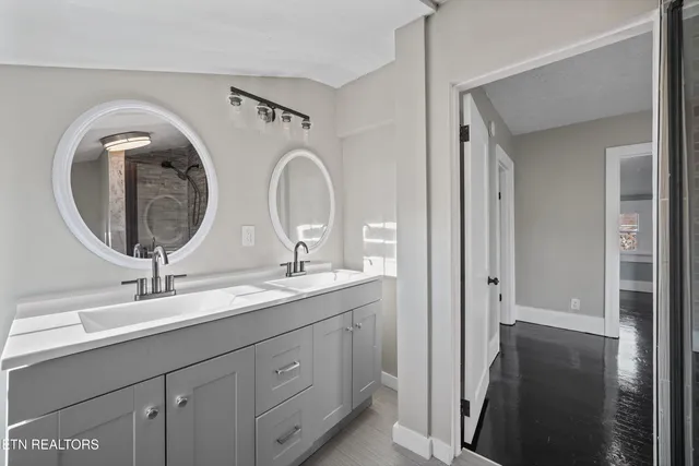 $335,000 | 3034 East 5th Avenue, Knoxville, TN 37914