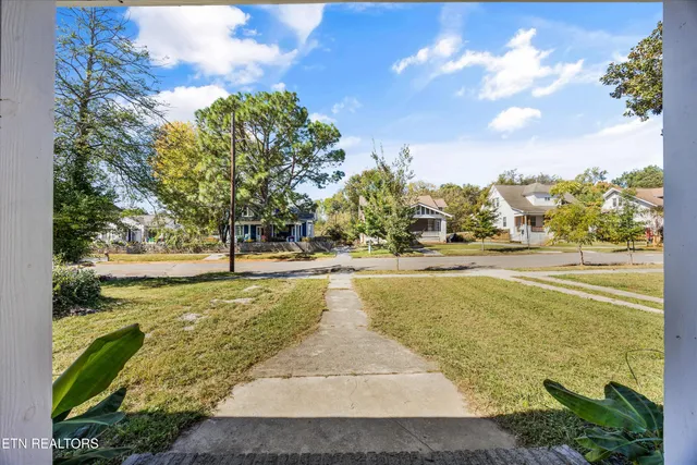 $335,000 | 3034 East 5th Avenue, Knoxville, TN 37914