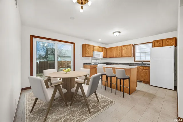 $295,000 | 11326 North Northtrail Drive, Dunlap, IL 61525