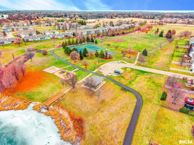 $295,000 | 11326 North Northtrail Drive, Dunlap, IL 61525