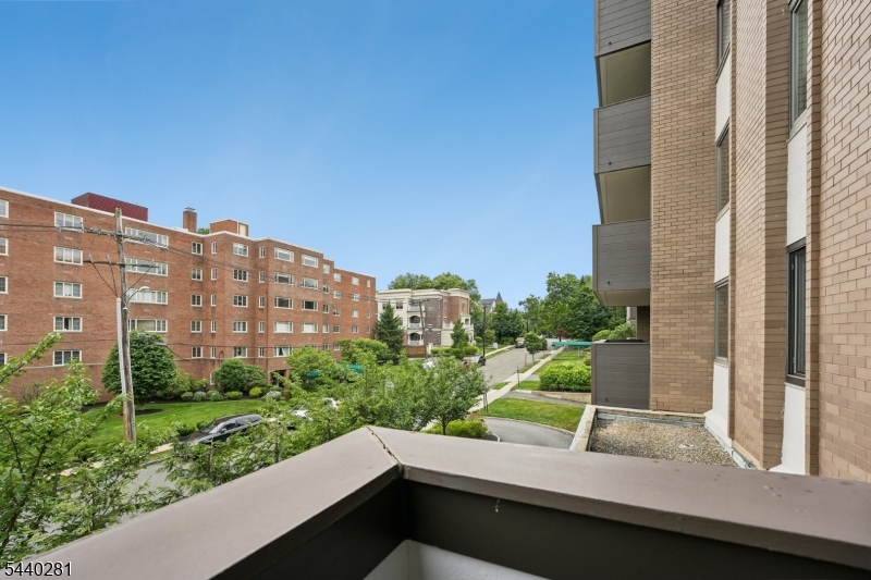 1 Euclid Avenue, Unit 2E Summit, NJ 07901 - Photo 21 of 26