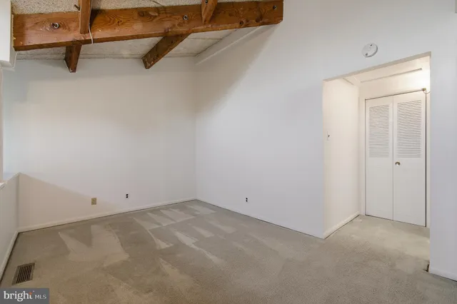 $2,000 | 312 Severn Avenue, Unit W405, Annapolis, MD 21403