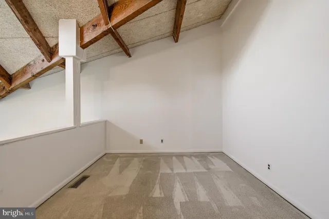 $2,000 | 312 Severn Avenue, Unit W405, Annapolis, MD 21403