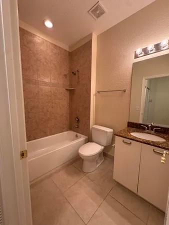 $2,250 | 40 Southeast Sedona Circle, Unit 203, Stuart, FL 34994