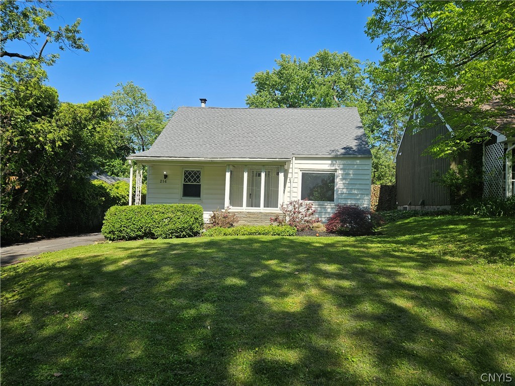 214 Revere Road DeWitt, NY 13214 - Photo 1 of 17 214 Revere Road, Dewitt, NY 13214 Bigger than it looks! Set back from the road on a dead end street! Look at that brand new roof!