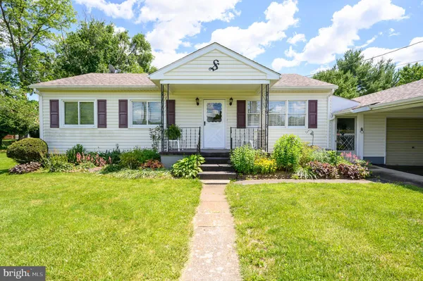 $309,000 | 607 Hunter Street, Charles Town, WV 25414