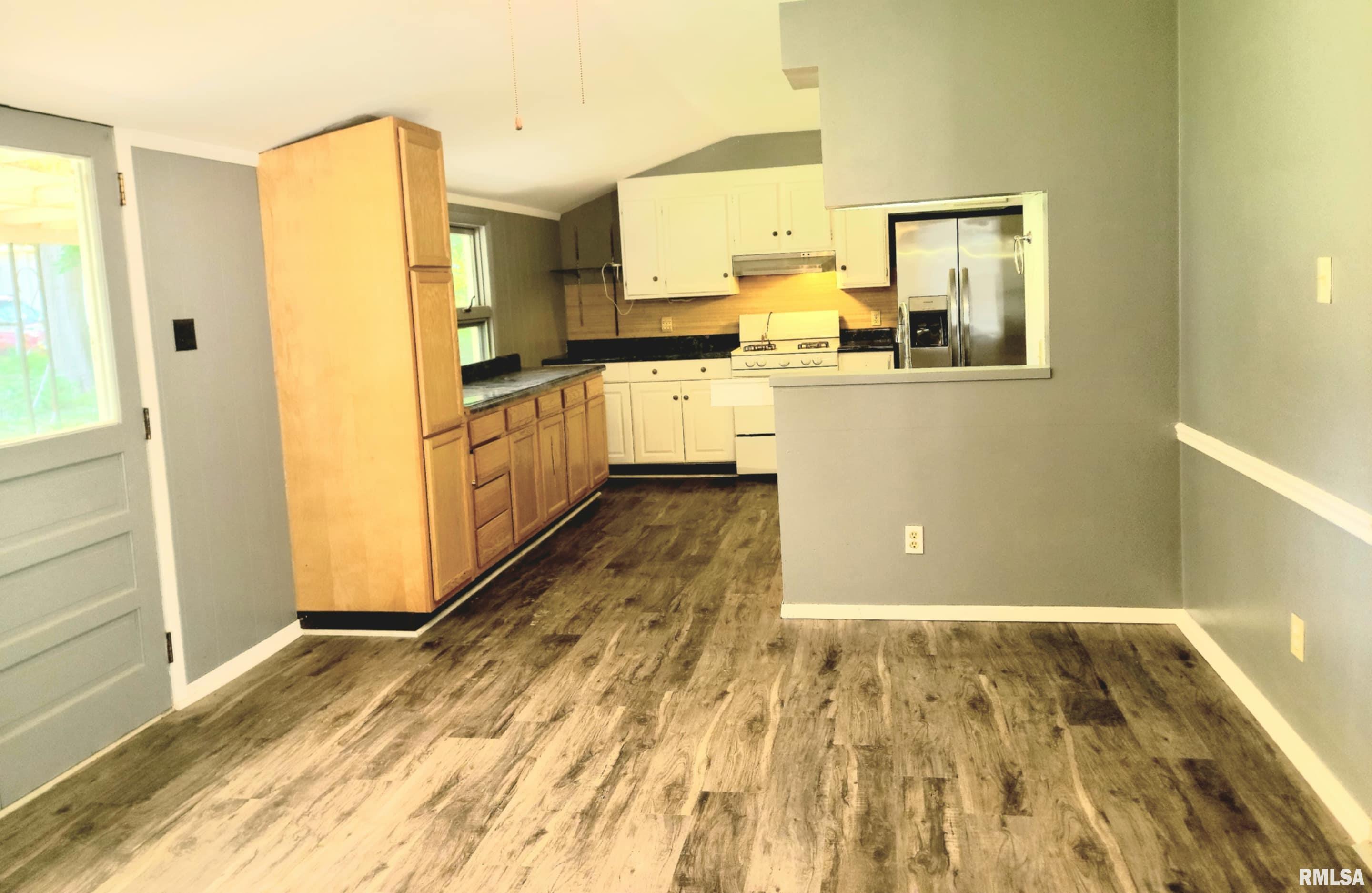 1312 Lind Street Quincy, IL 62301 - Photo 7 of 21