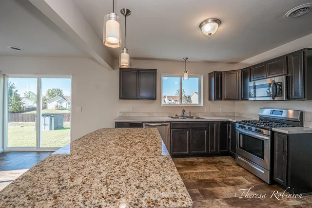 $385,000 | 4240 Butternut Drive, Wayland, MI 49348