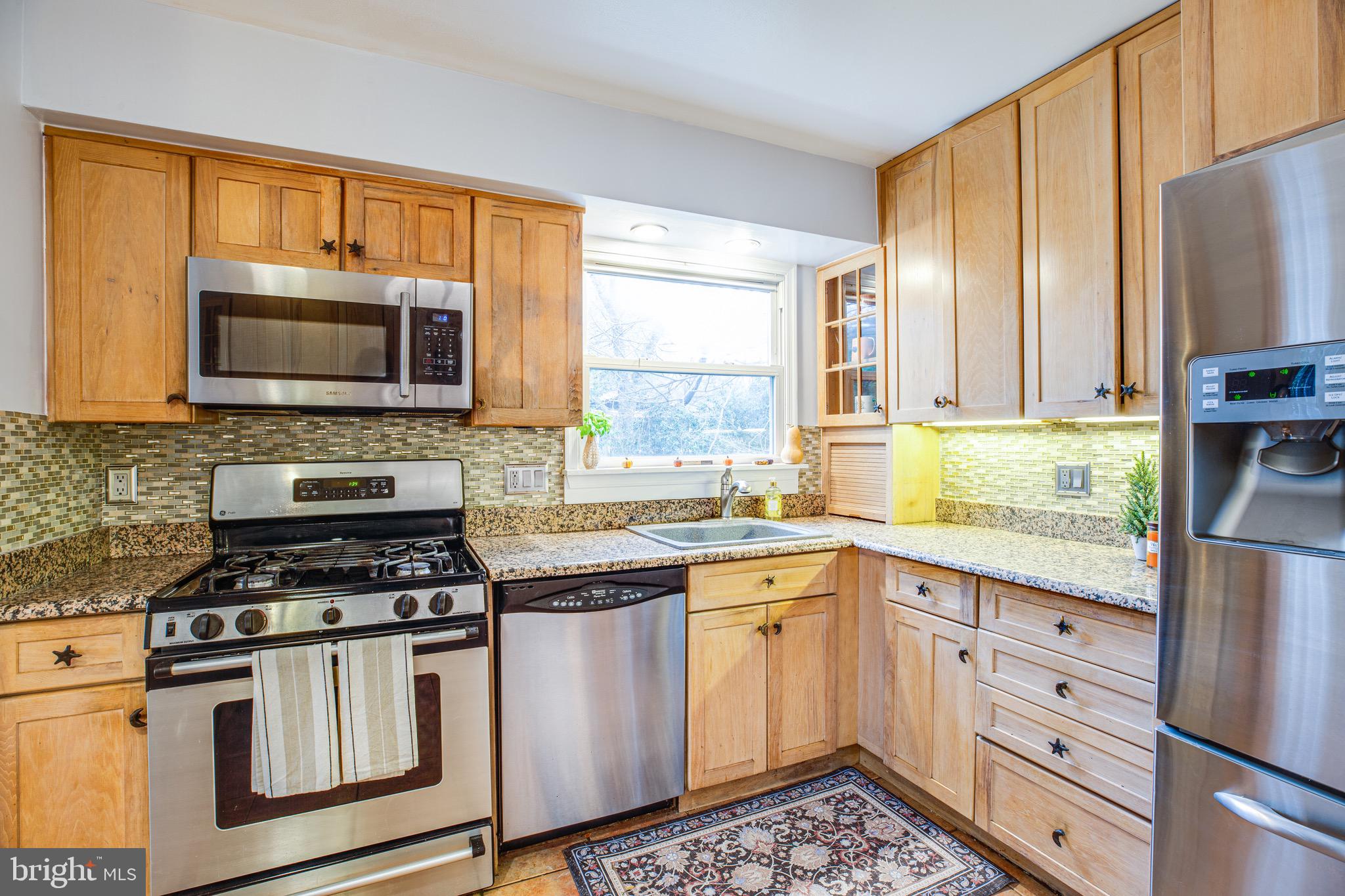 8411 Fort Hunt Road Alexandria, VA 22308 - Photo 17 of 69 Gallery Image 17
