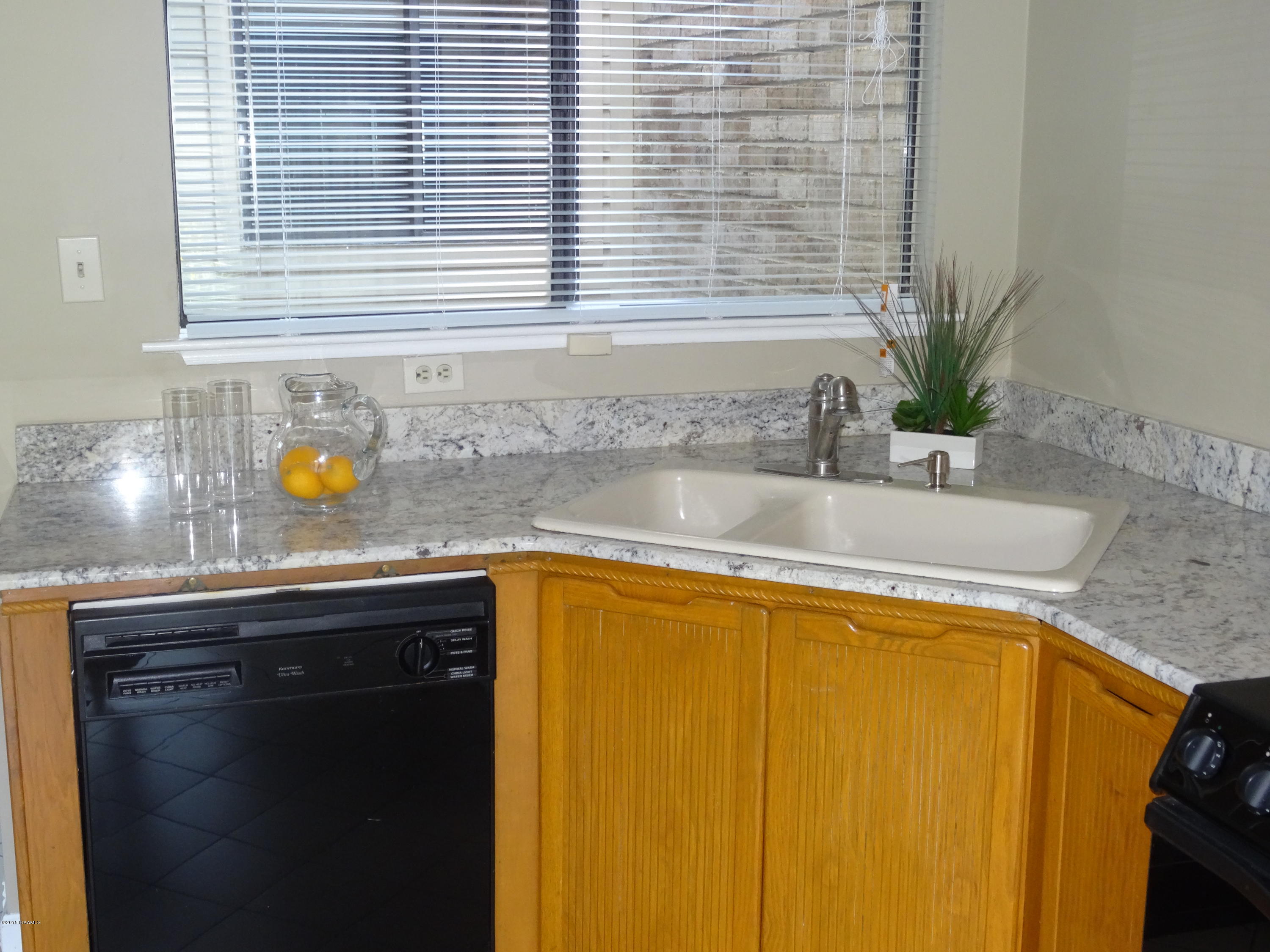 225 Steiner Road Lafayette, LA 70508 - Photo 13 of 35 DSC06472