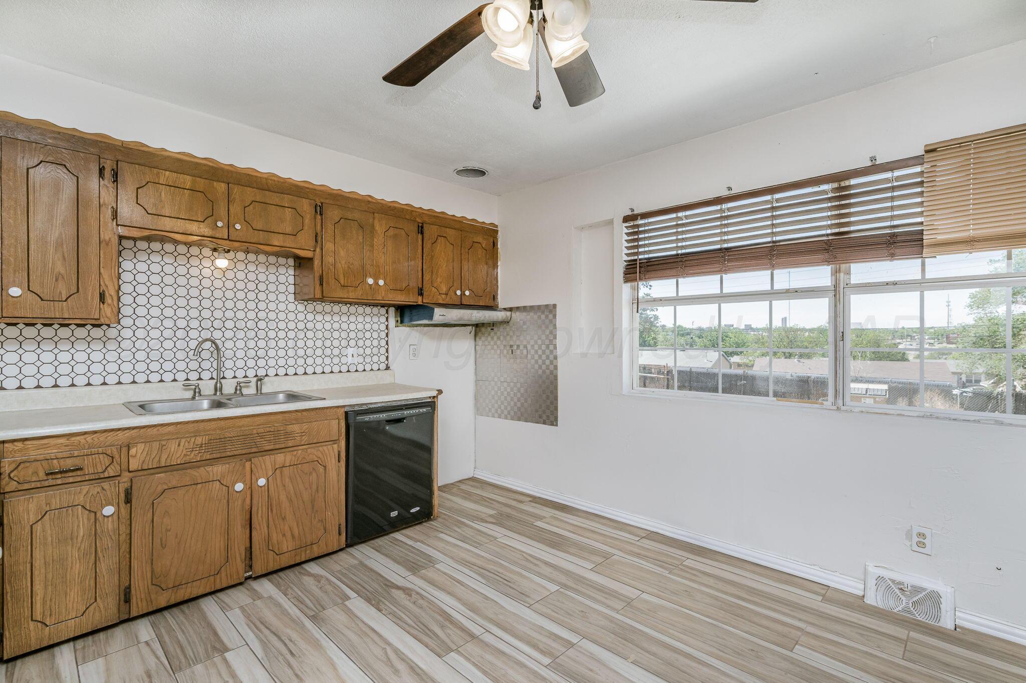 2717 Palm Street Amarillo, TX 79107 - Photo 7 of 22 2717 Palm St 08