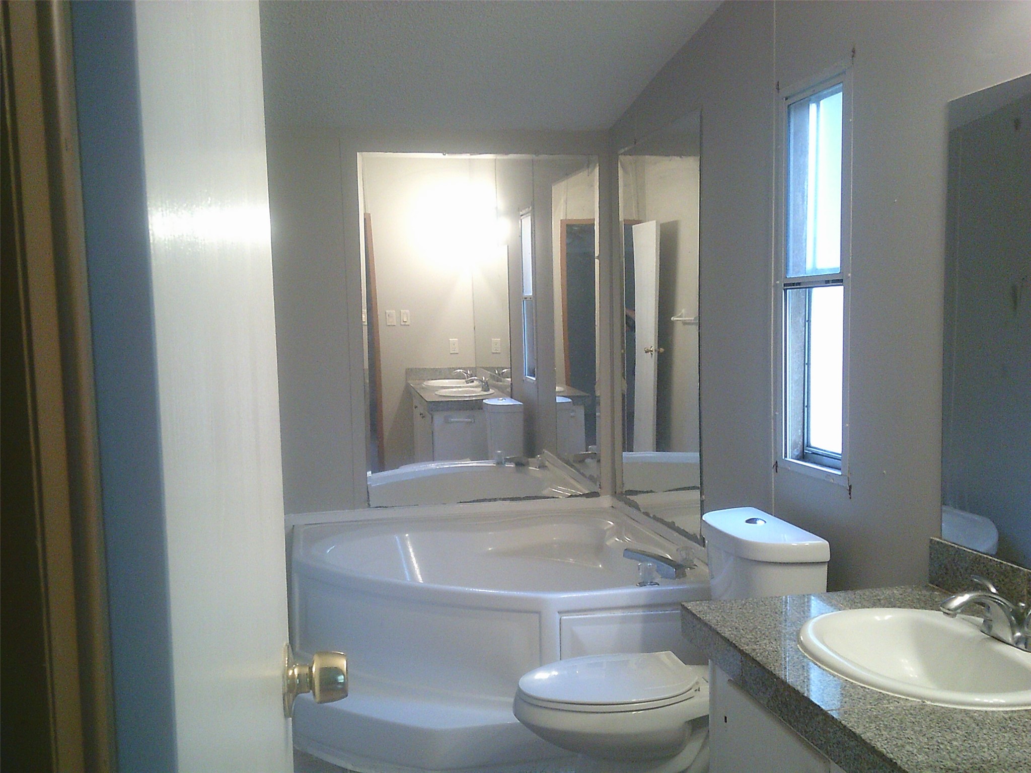 22433 Yancy Road Porter, TX 77365 - Photo 5 of 9 Primary Bath, garden tub w/separate shower