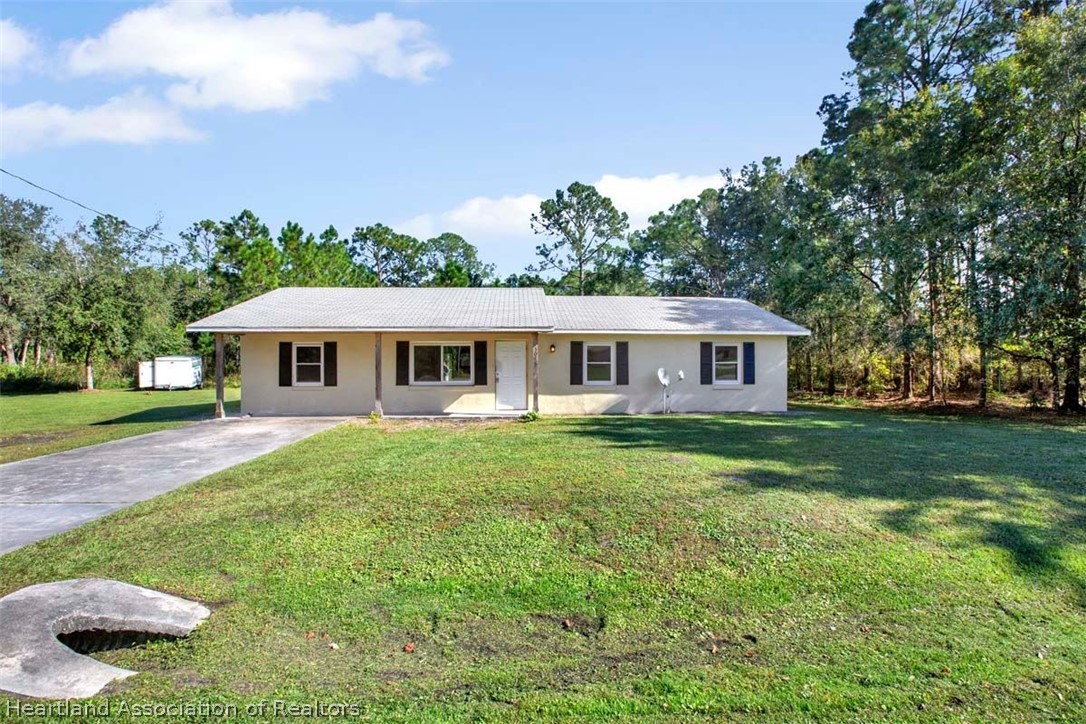 5018 Lakewood Road Sebring, FL 33875 - Photo 1 of 25 Gallery Image 1