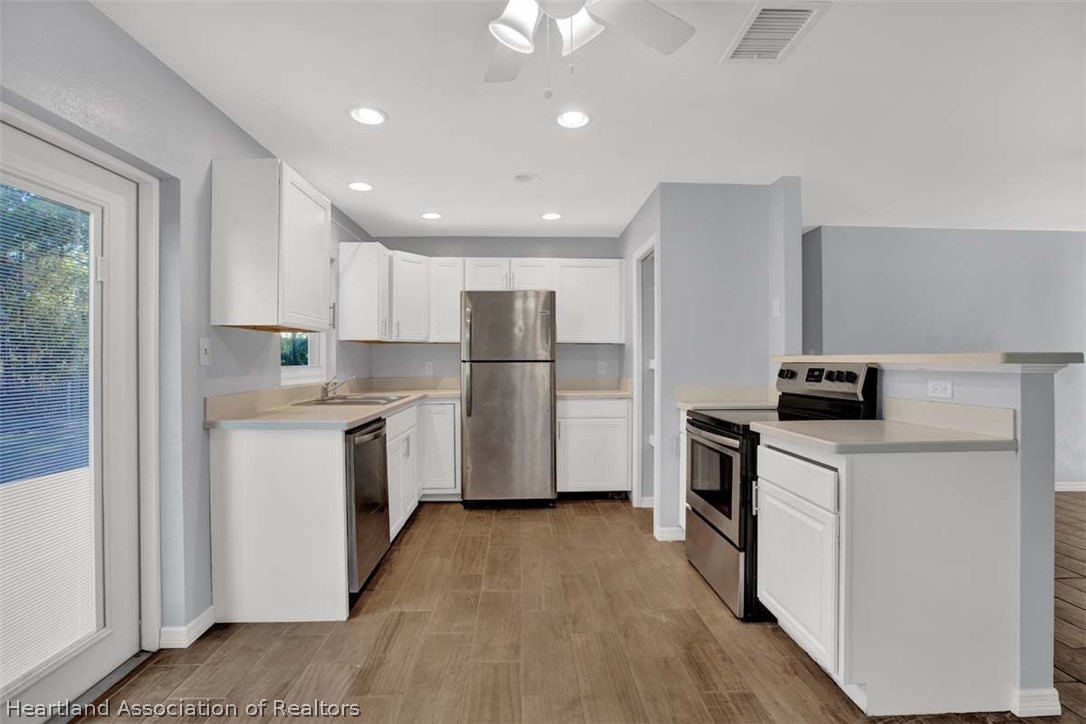 5018 Lakewood Road Sebring, FL 33875 - Photo 2 of 25 Gallery Image 2