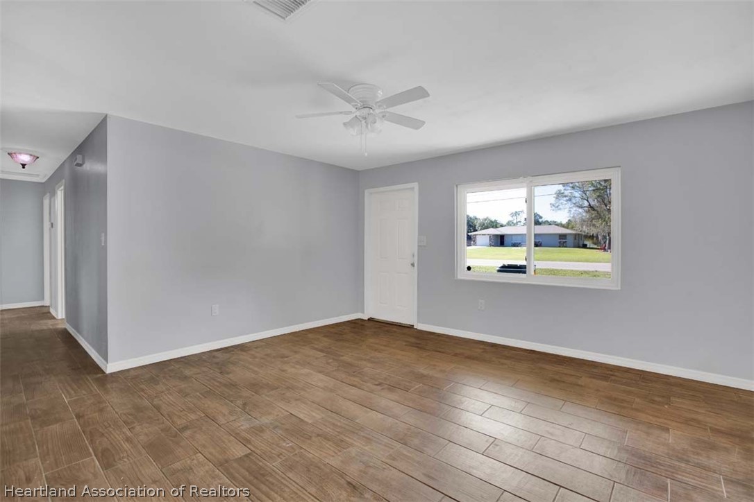 5018 Lakewood Road Sebring, FL 33875 - Photo 3 of 25 Gallery Image 3