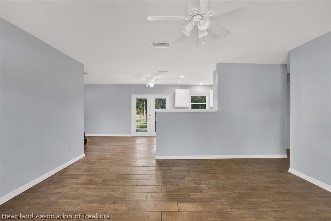 5018 Lakewood Road Sebring, FL 33875 - Photo 4 of 25 Gallery Image 4