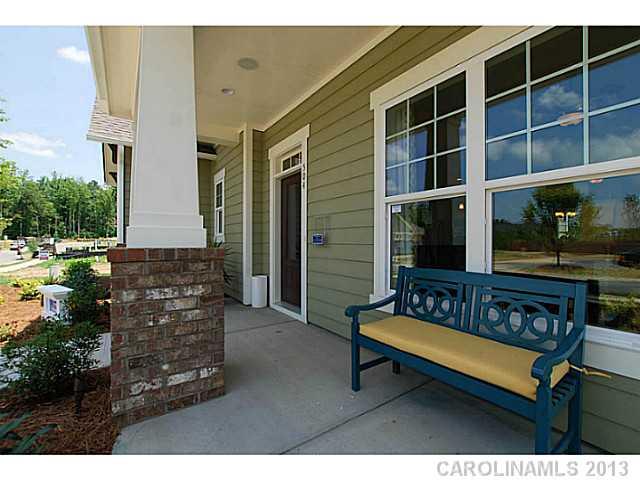 504 Channel Road Lake Wylie, SC 29710 - Photo 2 of 16 Gallery Image 2