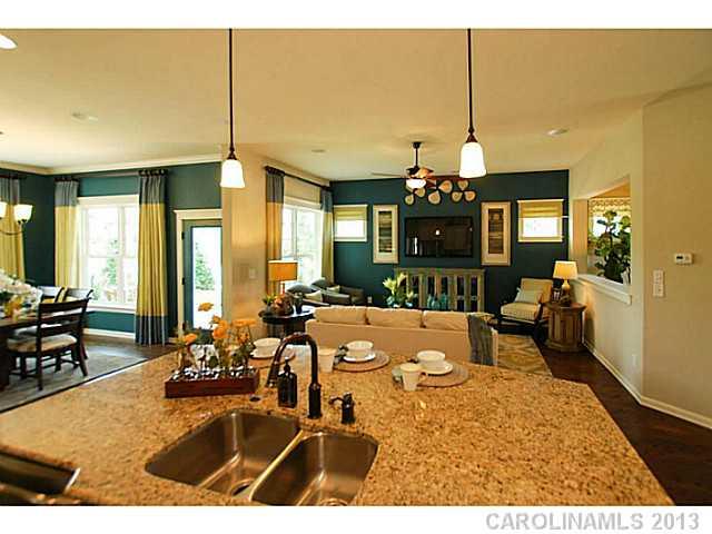 504 Channel Road Lake Wylie, SC 29710 - Photo 7 of 16 Gallery Image 7