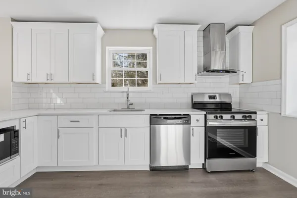$529,900 | 221 Oak Lane, Tabernacle, NJ 08088