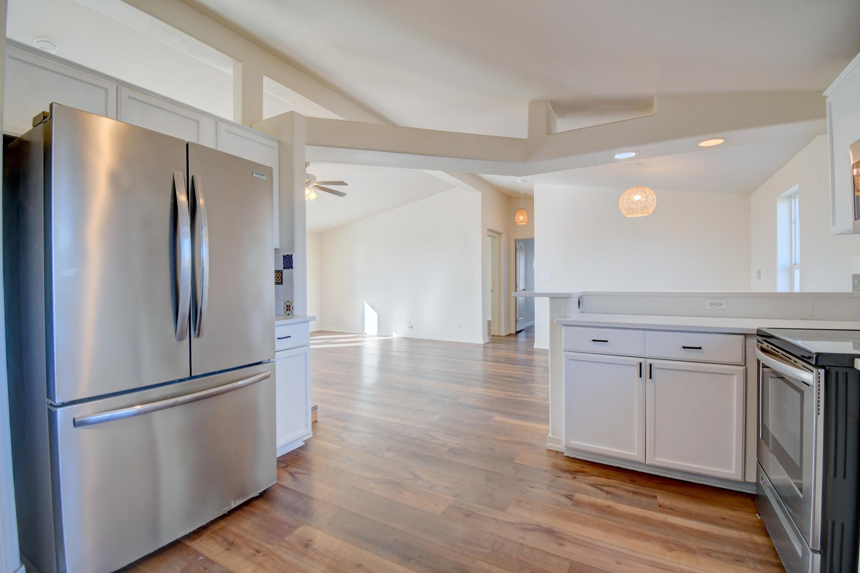 173 Barnard Road Corrales, NM 87048 - Photo 8 of 30 Gallery Image 8