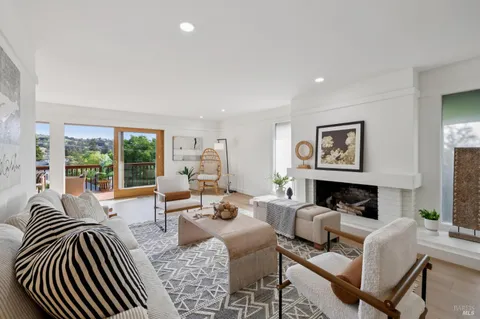 $2,250,000 | 22 North Terrace, Tiburon, CA 94920