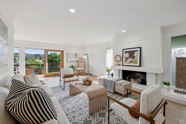 $2,250,000 | 22 North Terrace, Tiburon, CA 94920