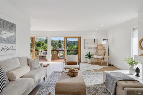 $2,250,000 | 22 North Terrace, Tiburon, CA 94920